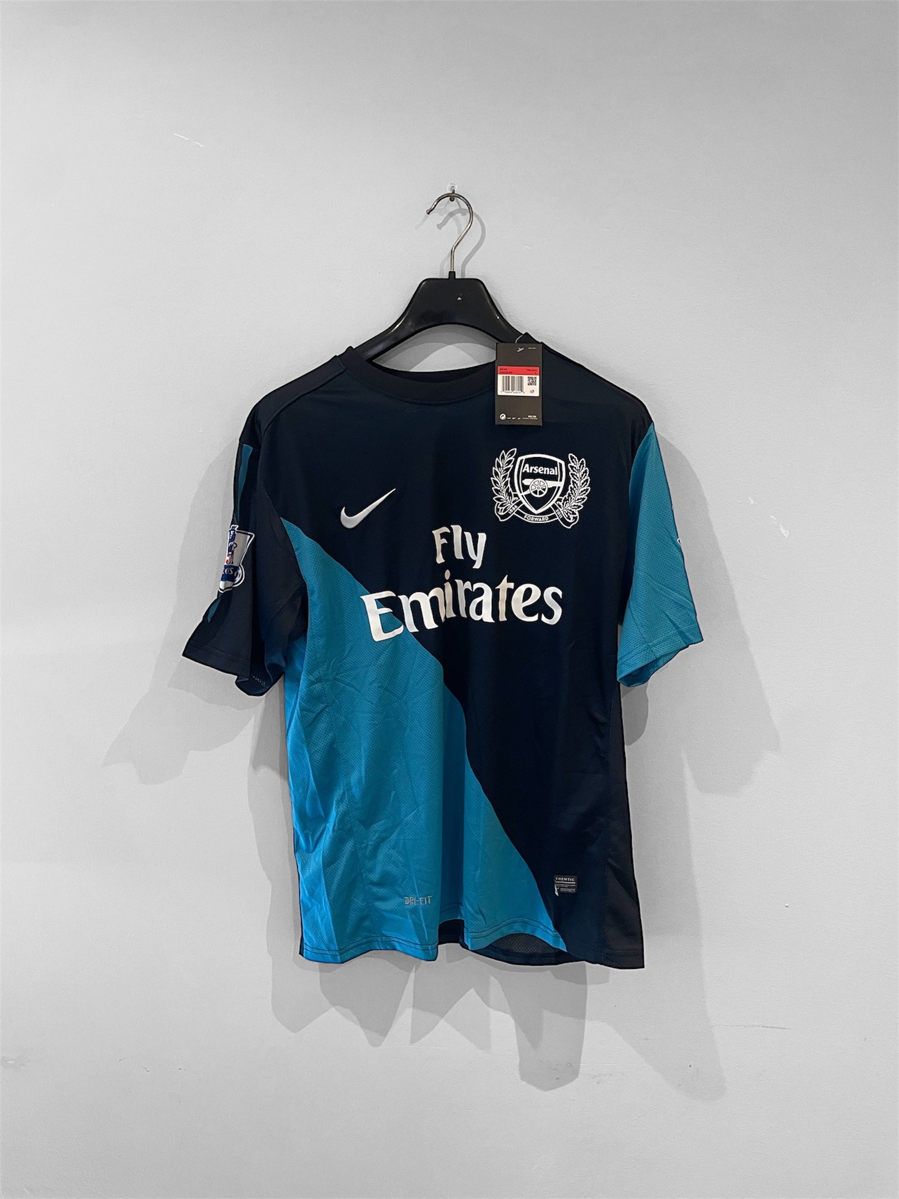 ARSENAL 2011 2012 VENKOVNÍ DRES