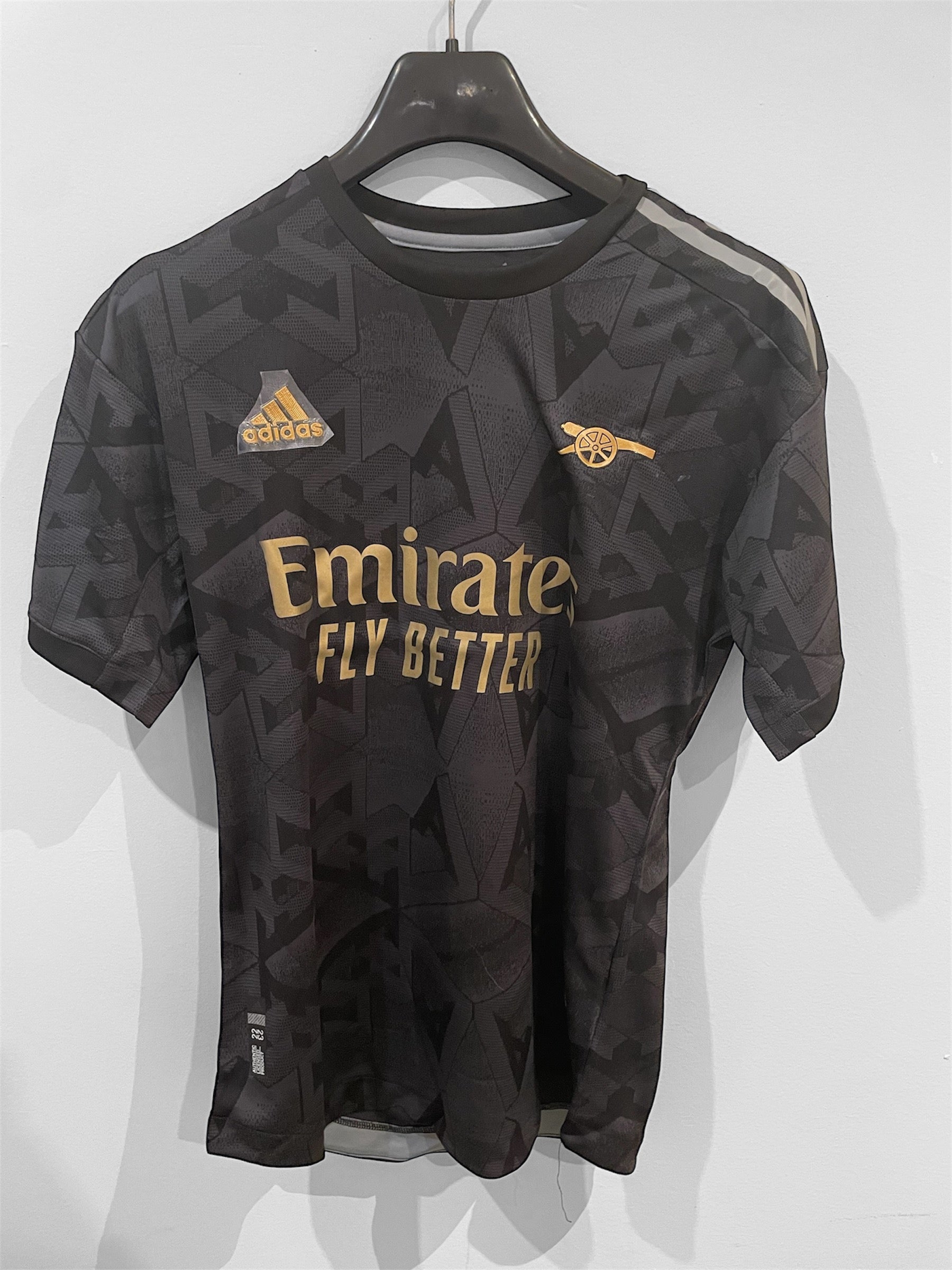 Arsenal – Venkovní dres 23/24